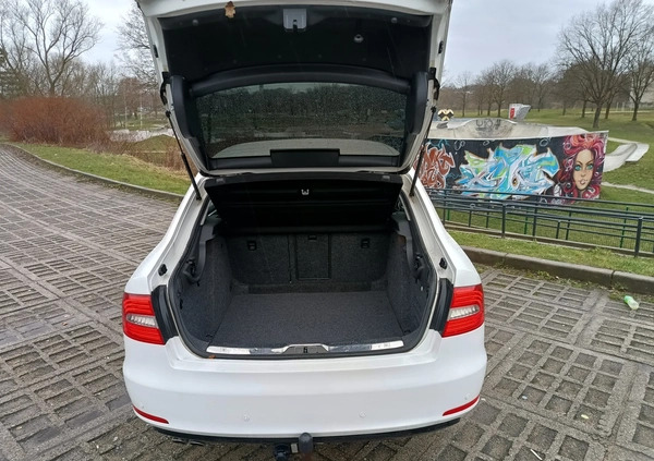Skoda Superb cena 37600 przebieg: 202000, rok produkcji 2014 z Toszek małe 37